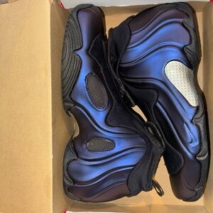 Nike Air Flightposite Eggplant Purple Black Metallic Silver. size 10.5